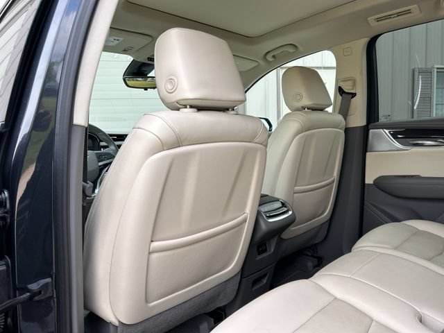 Used 2023 Cadillac XT6 Premium Luxury w/ Technology Package AWD/4WD image 14