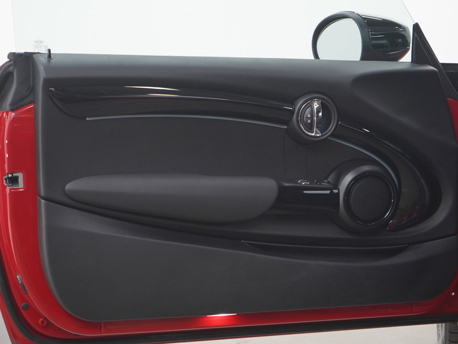 Used 2024 MINI Cooper 2-Door Hardtop image 19