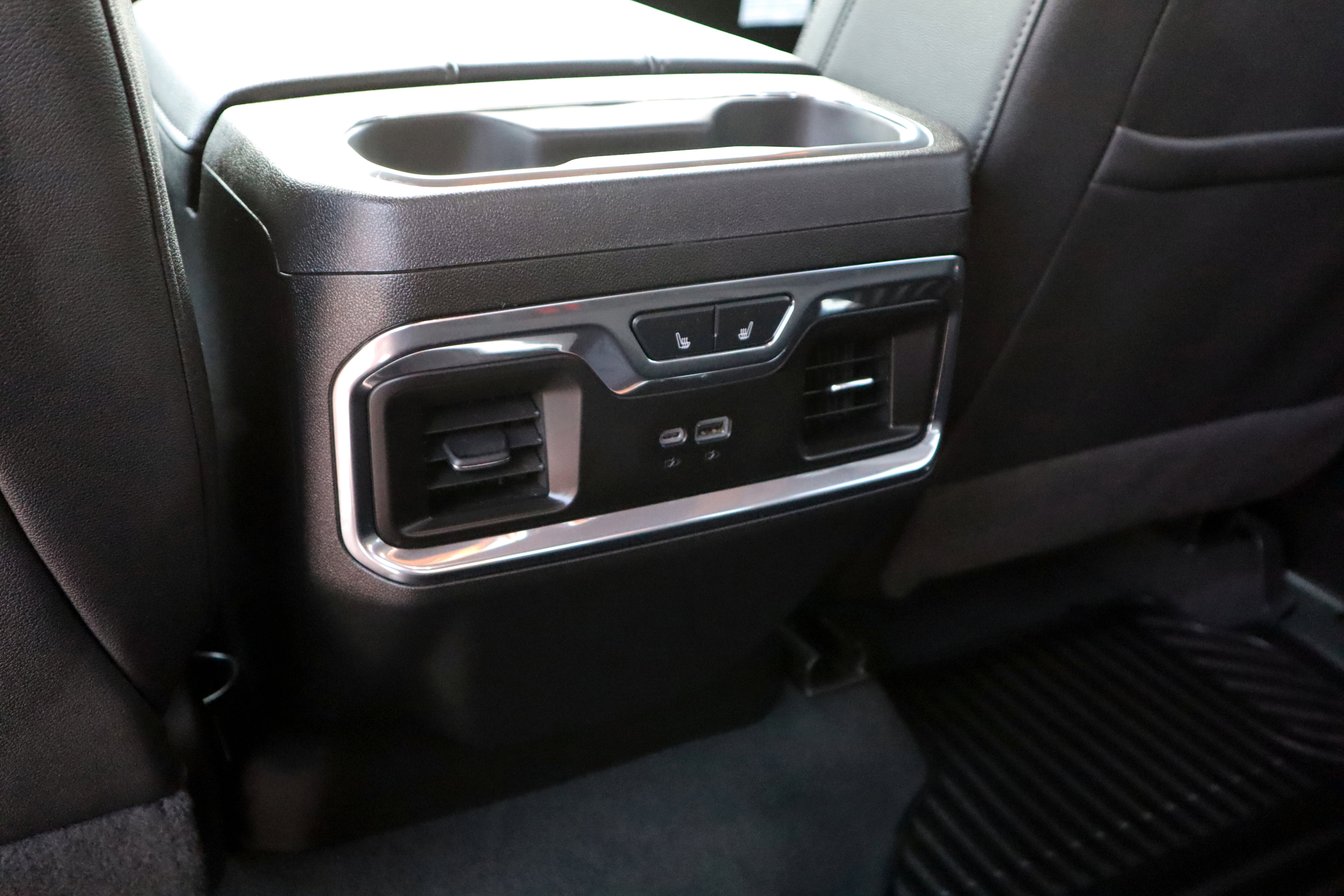 Used 2024 Chevrolet Silverado 2500 LTZ w/ LTZ Plus Package image 22