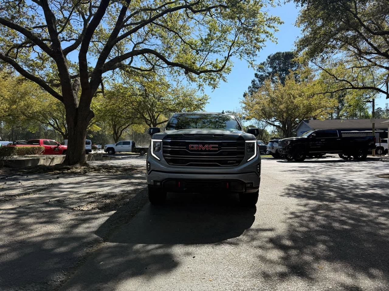 Used 2025 GMC Sierra 1500 AT4 w/ AT4 Premium Package AWD/4WD image 2