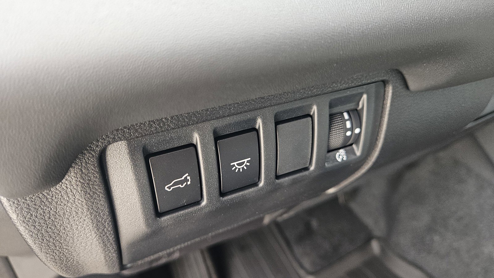 New 2025 Subaru Ascent Bronze Edition image 13
