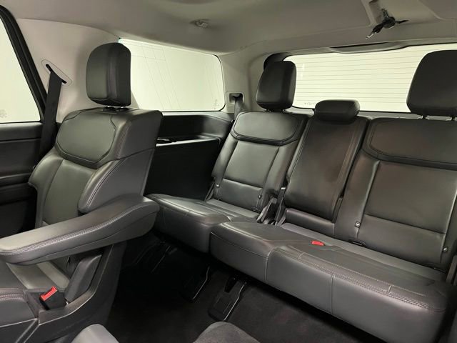 Used 2025 Ford Expedition Active AWD/4WD image 49