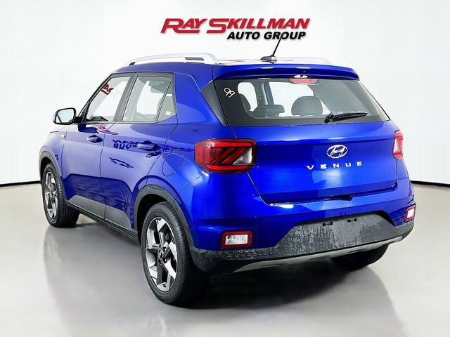 Used 2025 Hyundai Venue SEL FWD image 5