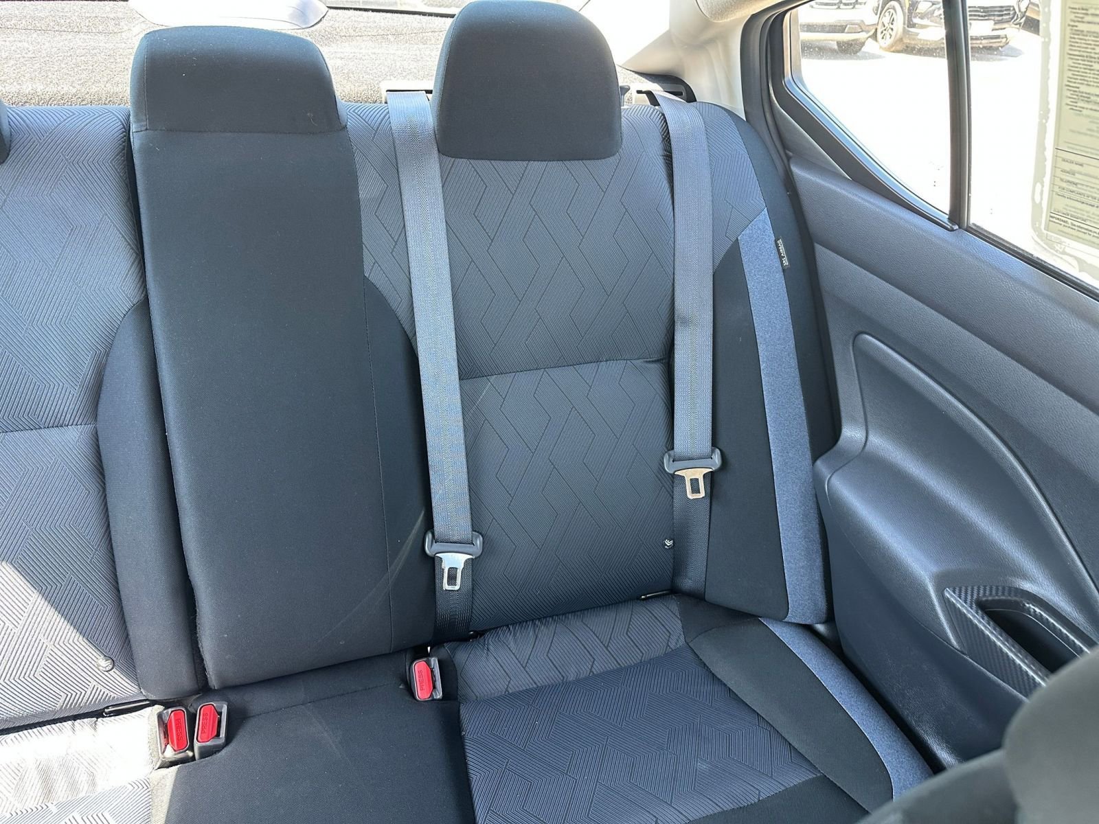 Used 2025 Nissan Versa SV FWD image 35