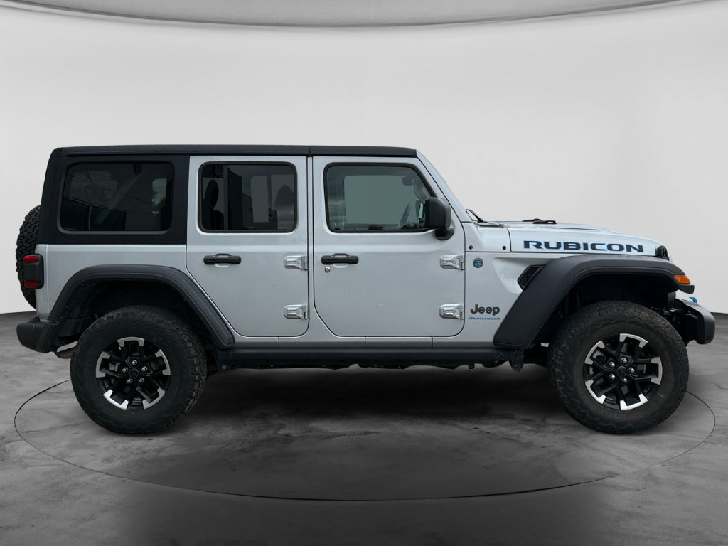 Used 2024 Jeep Wrangler Unlimited Rubicon 4xe AWD/4WD image 11