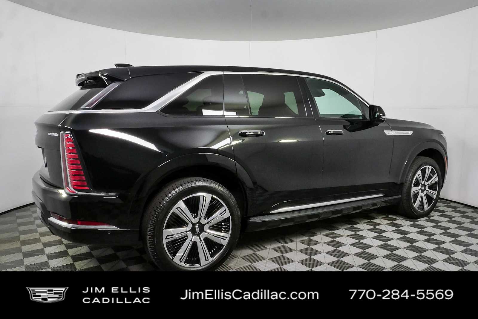 Used 2025 Cadillac Escalade IQ Luxury 2 w/ LPO, Premium Carpet Package AWD/4WD image 2