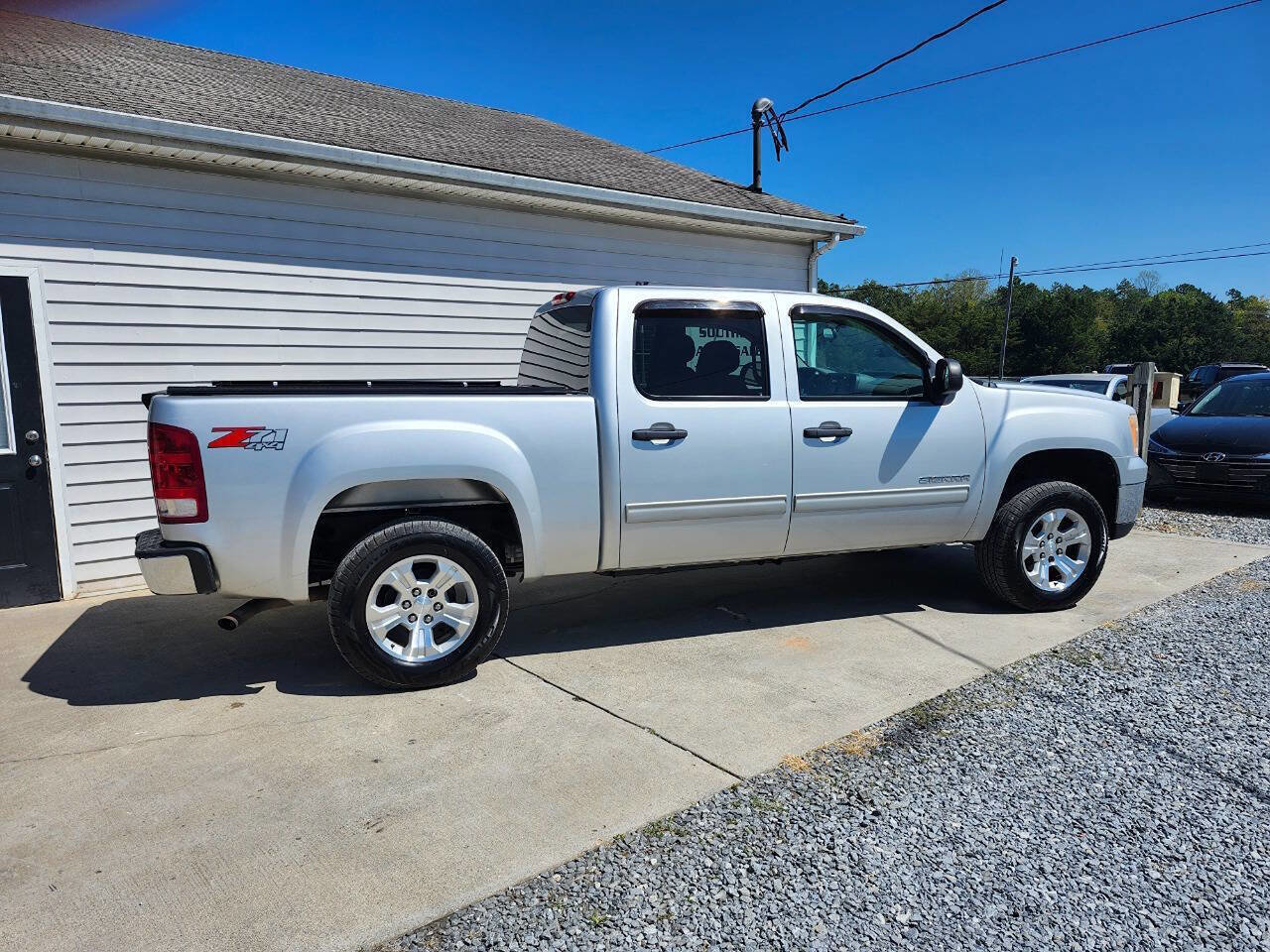 Used 2013 GMC Sierra 1500 SLE w/ Power Tech Package image 5