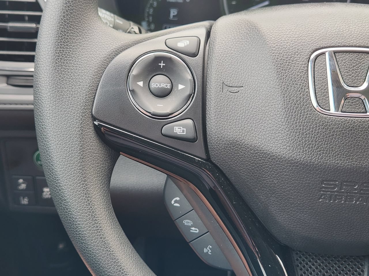 Used 2020 Honda HR-V EX image 27
