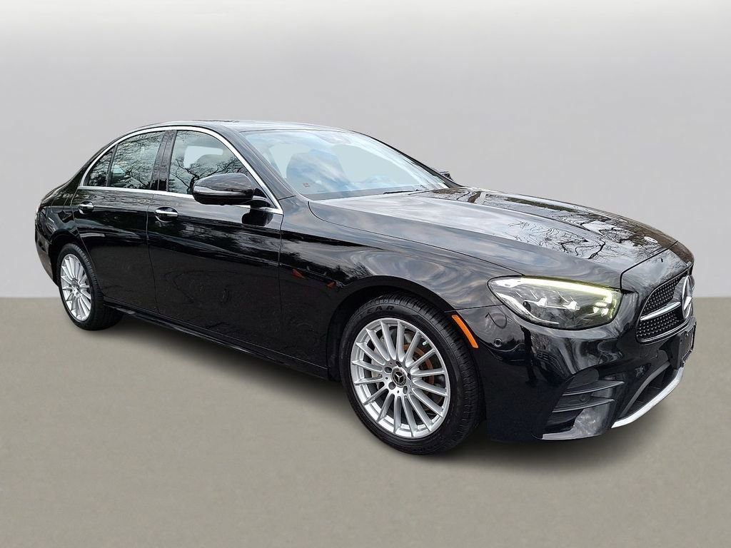 Used 2022 Mercedes-Benz E 350 4MATIC Sedan image 2