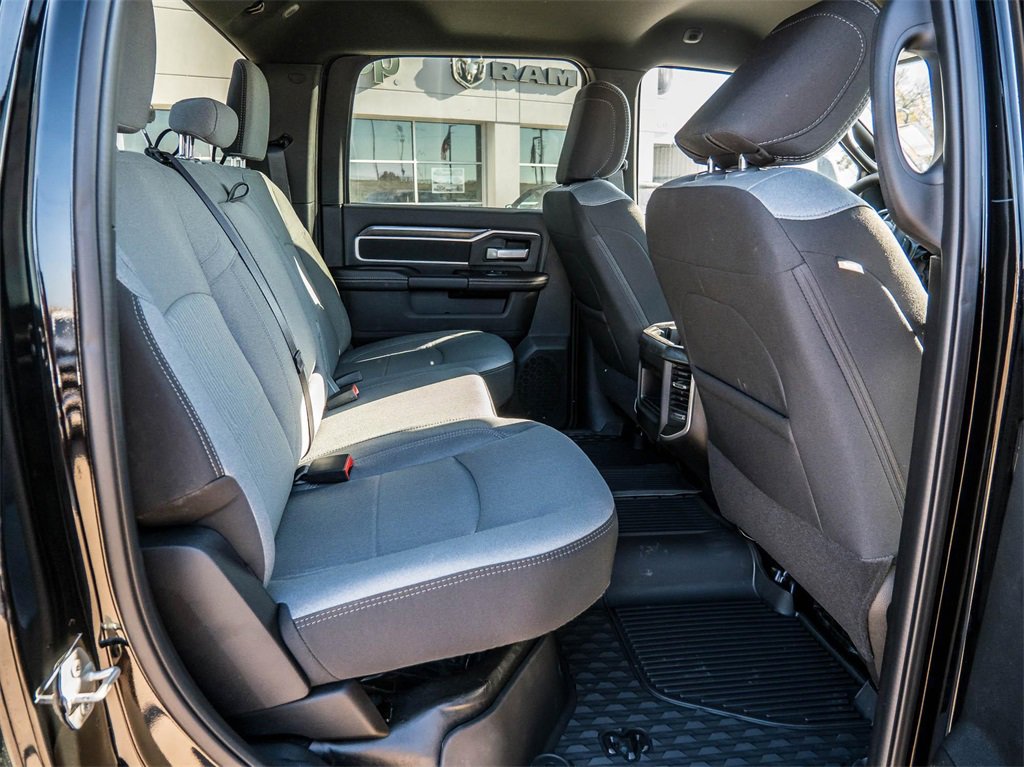 Used 2024 RAM 2500 Big Horn w/ Safety Group image 21