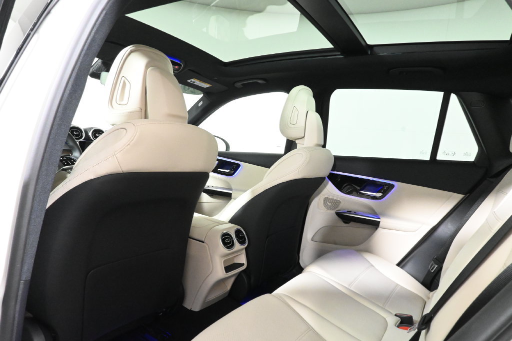 Used 2026 Mercedes-Benz GLC 300 4MATIC image 29