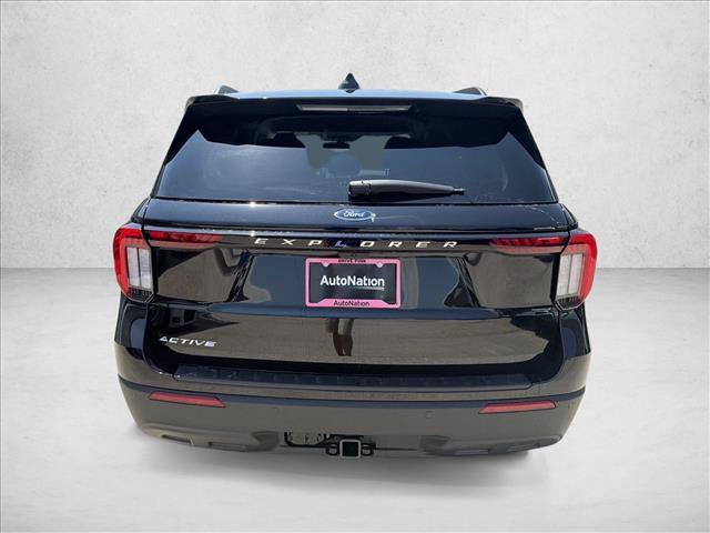New 2026 Ford Explorer Active RWD image 4