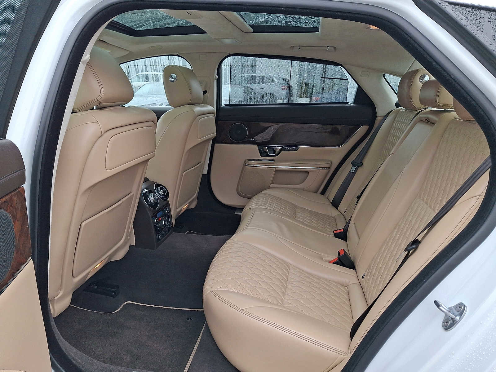 Used 2019 Jaguar XJ L Portfolio image 10