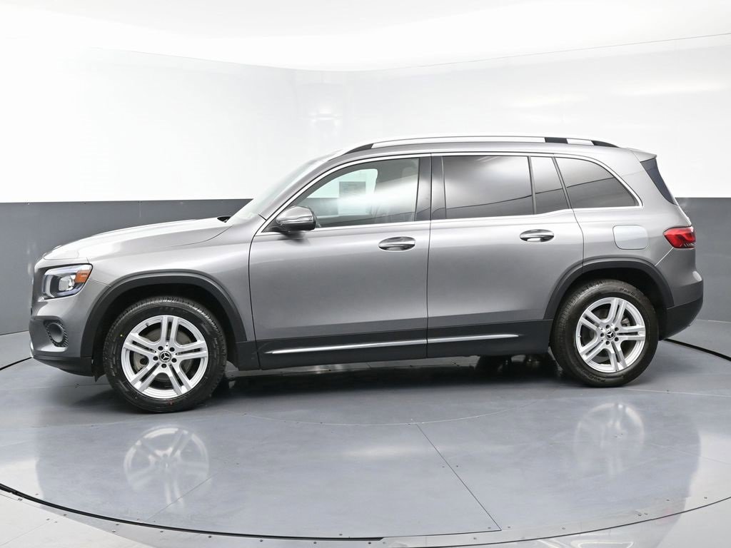 Used 2022 Mercedes-Benz GLB 250 w/ Premium Package Lite image 7