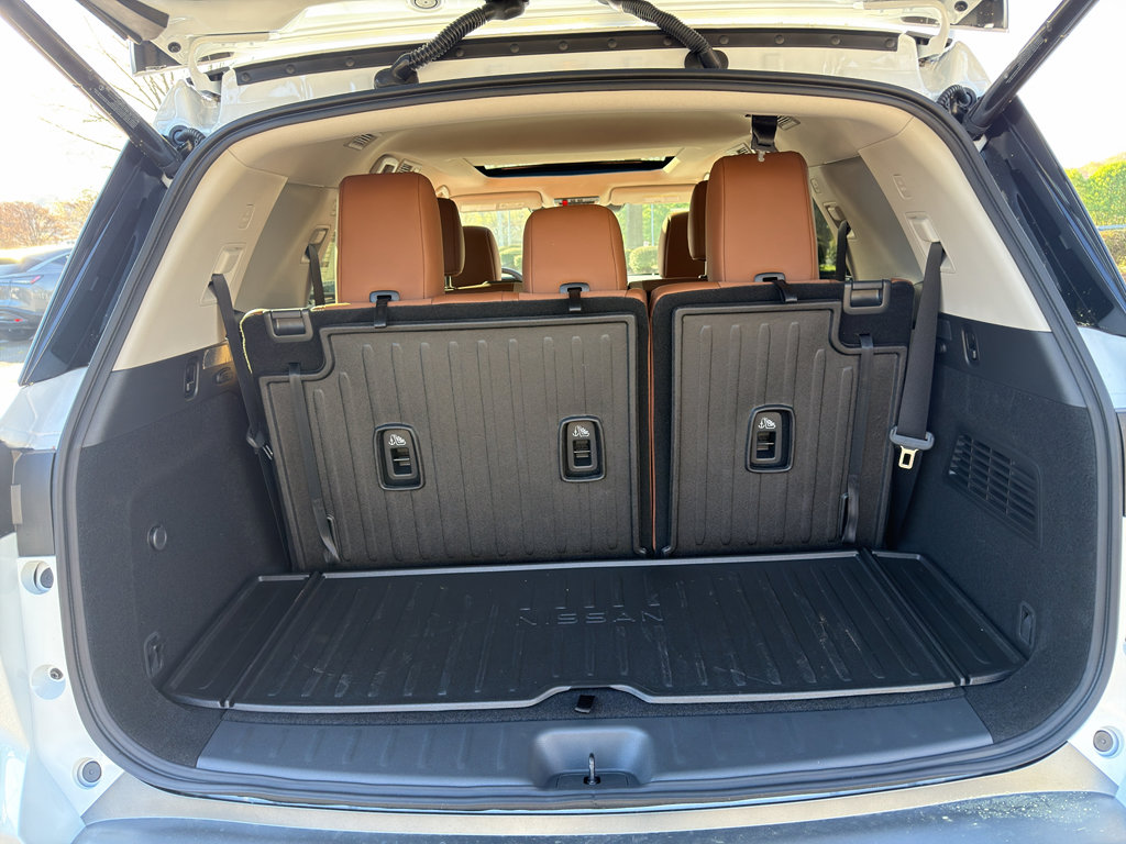 New 2026 Nissan Pathfinder Platinum image 33