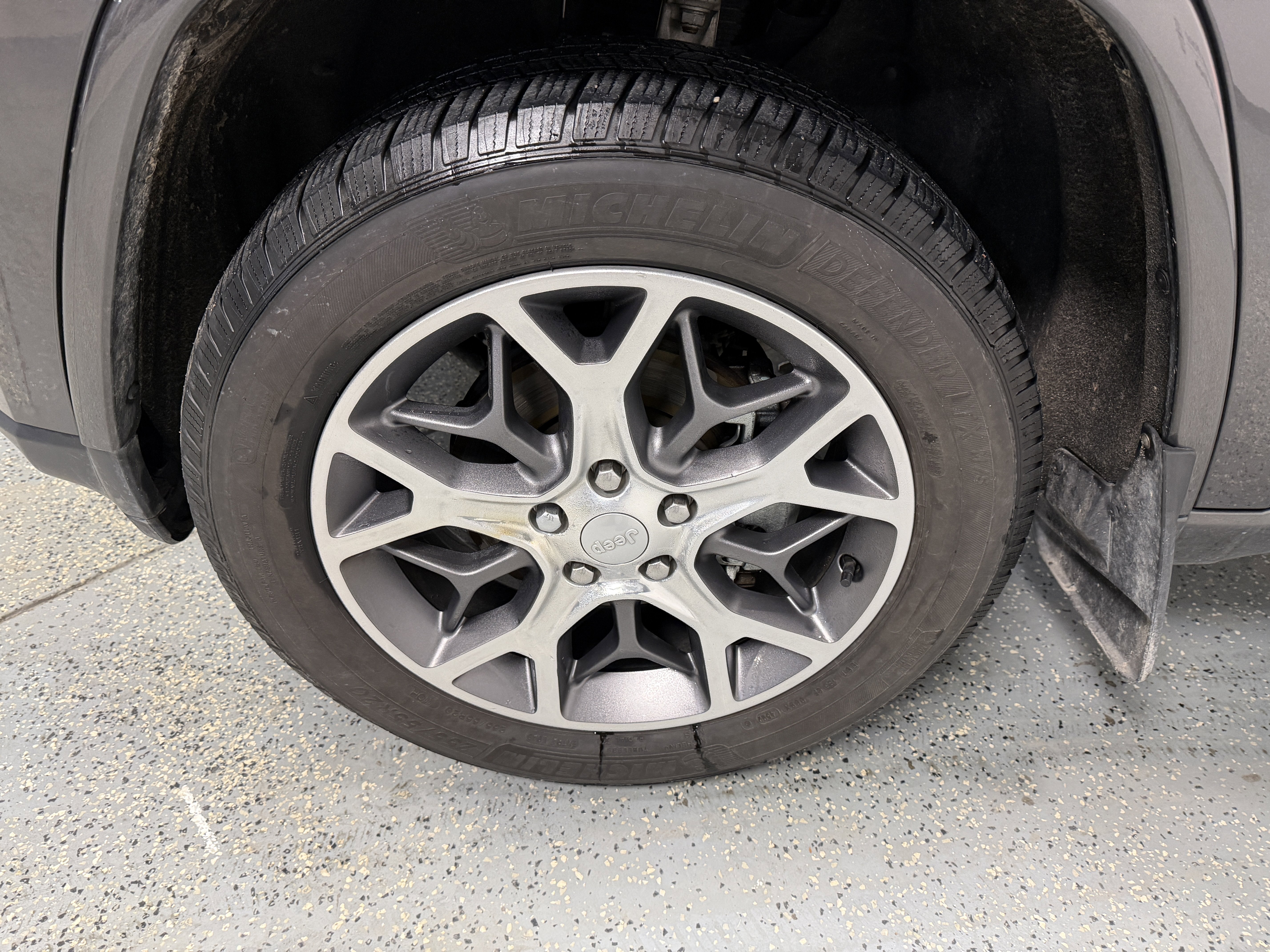 Used 2020 Jeep Grand Cherokee Overland image 35