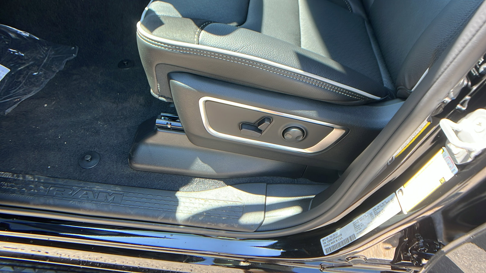 New 2026 RAM 1500 Laramie w/ Night Edition image 17