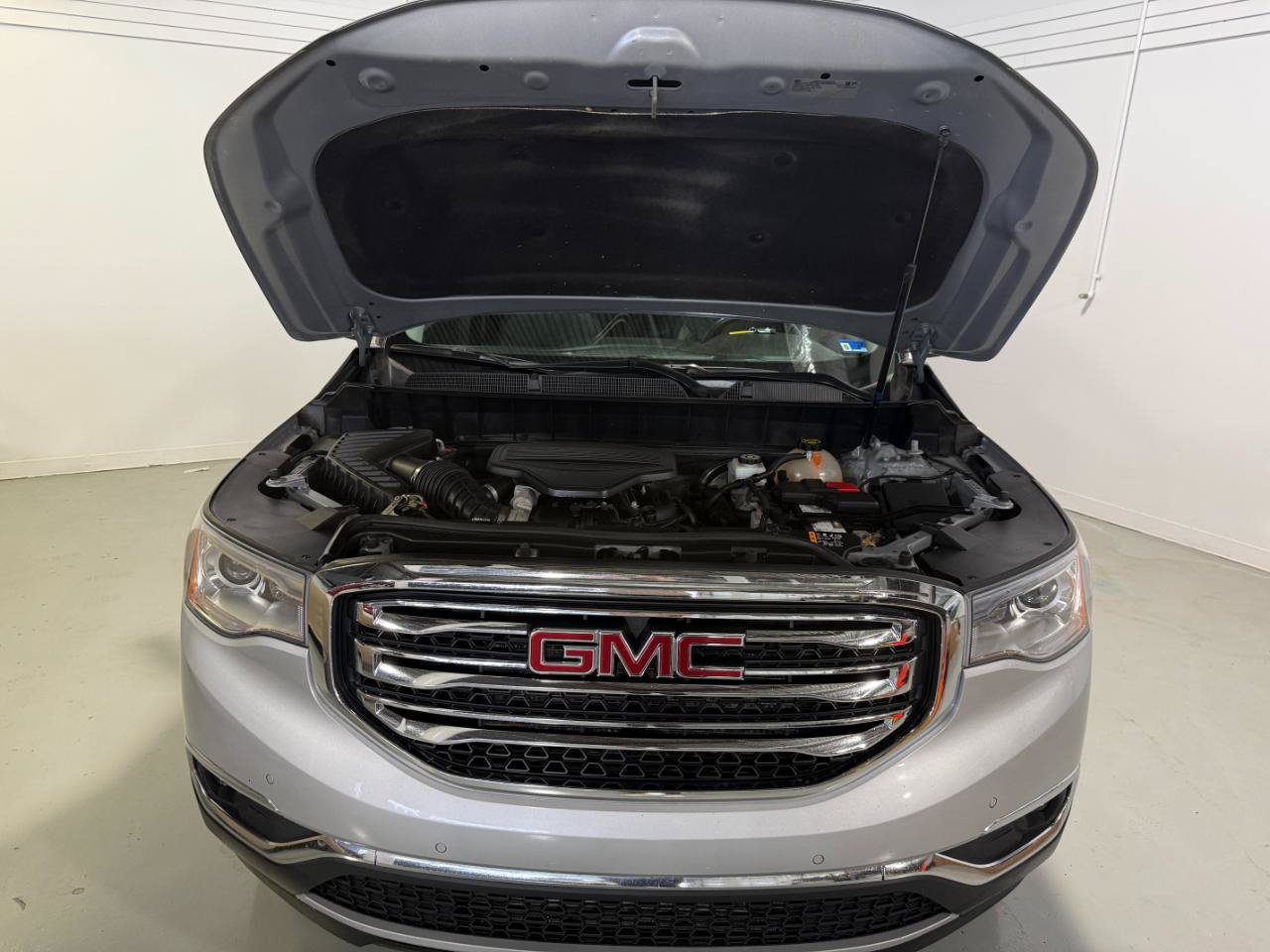 Used 2019 GMC Acadia SLT AWD/4WD image 26