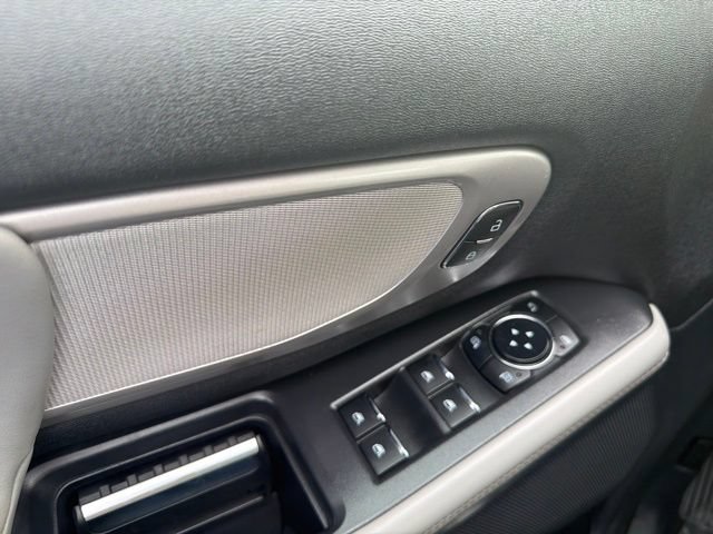 Used 2025 Ford Expedition Active AWD/4WD image 44