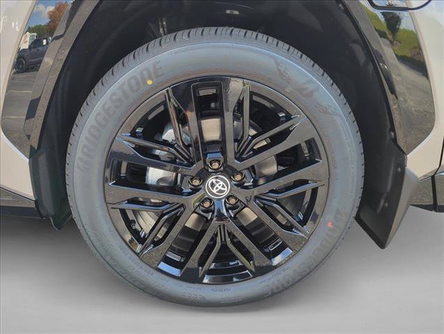 New 2026 Toyota RAV4 XSE AWD/4WD image 12
