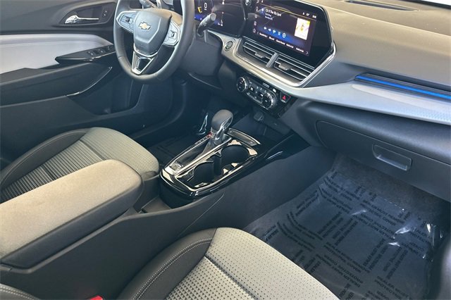 New 2026 Chevrolet Trax LT w/ Driver Confidence Package image 21