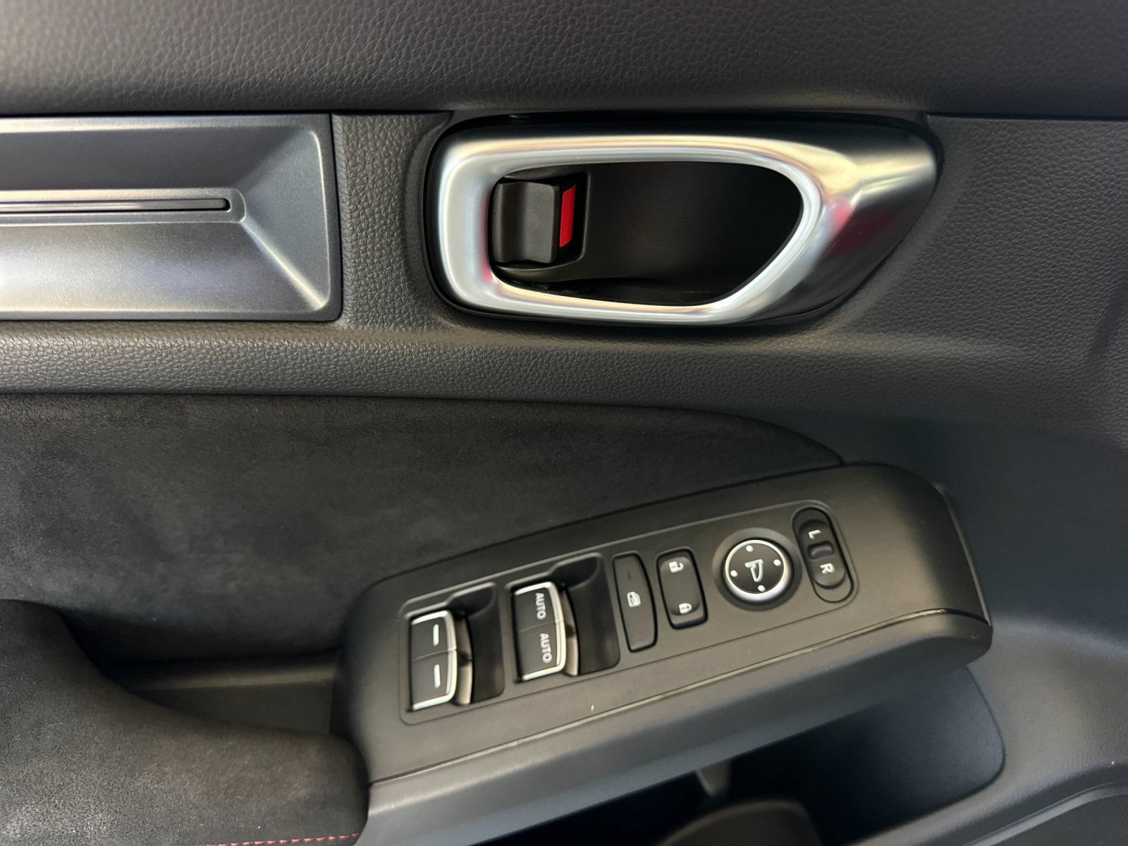 Used 2024 Honda Civic Type R image 10