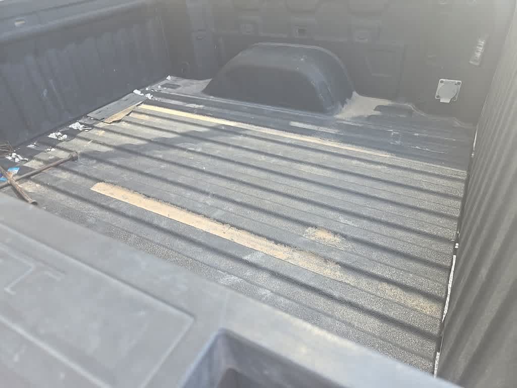 Used 2022 Chevrolet Silverado 1500 Custom RWD image 5