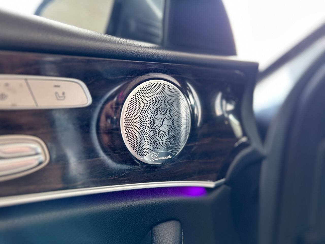 Used 2017 Mercedes-Benz E 300 4MATIC image 35