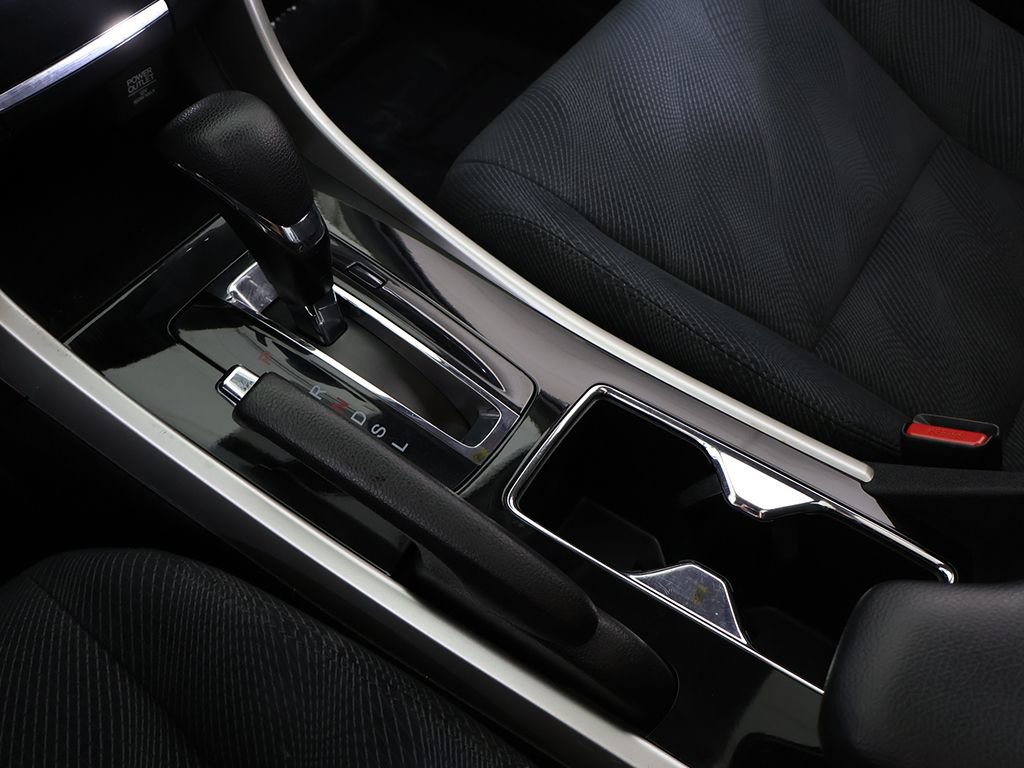 Used 2017 Honda Accord EX image 47
