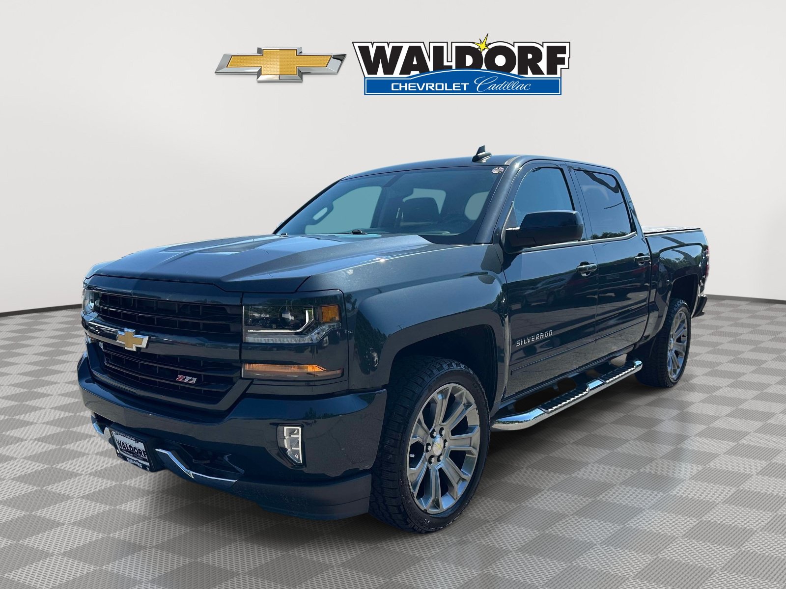 Used 2018 Chevrolet Silverado 1500 LT AWD/4WD image 3