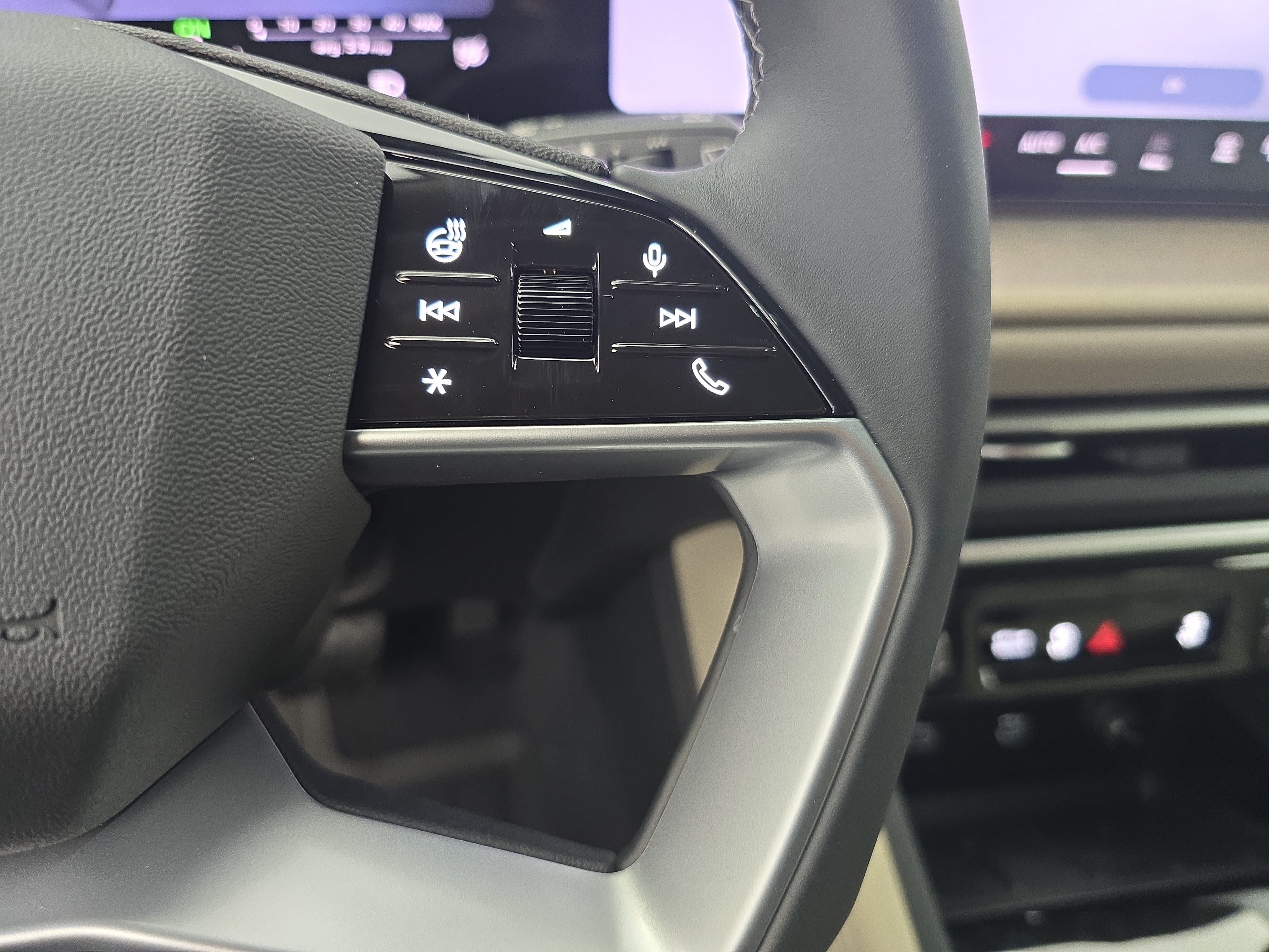 New 2026 Audi Q5 Premium Plus AWD/4WD image 18