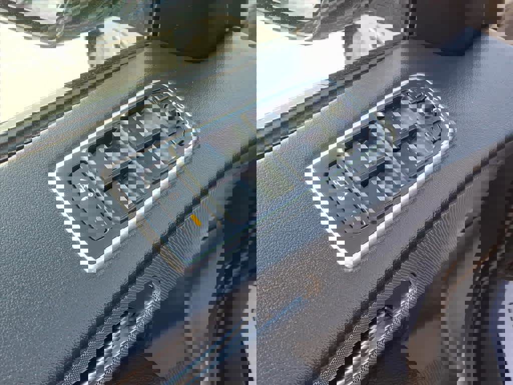 Used 2020 Jaguar F-PACE Checkered Flag image 14