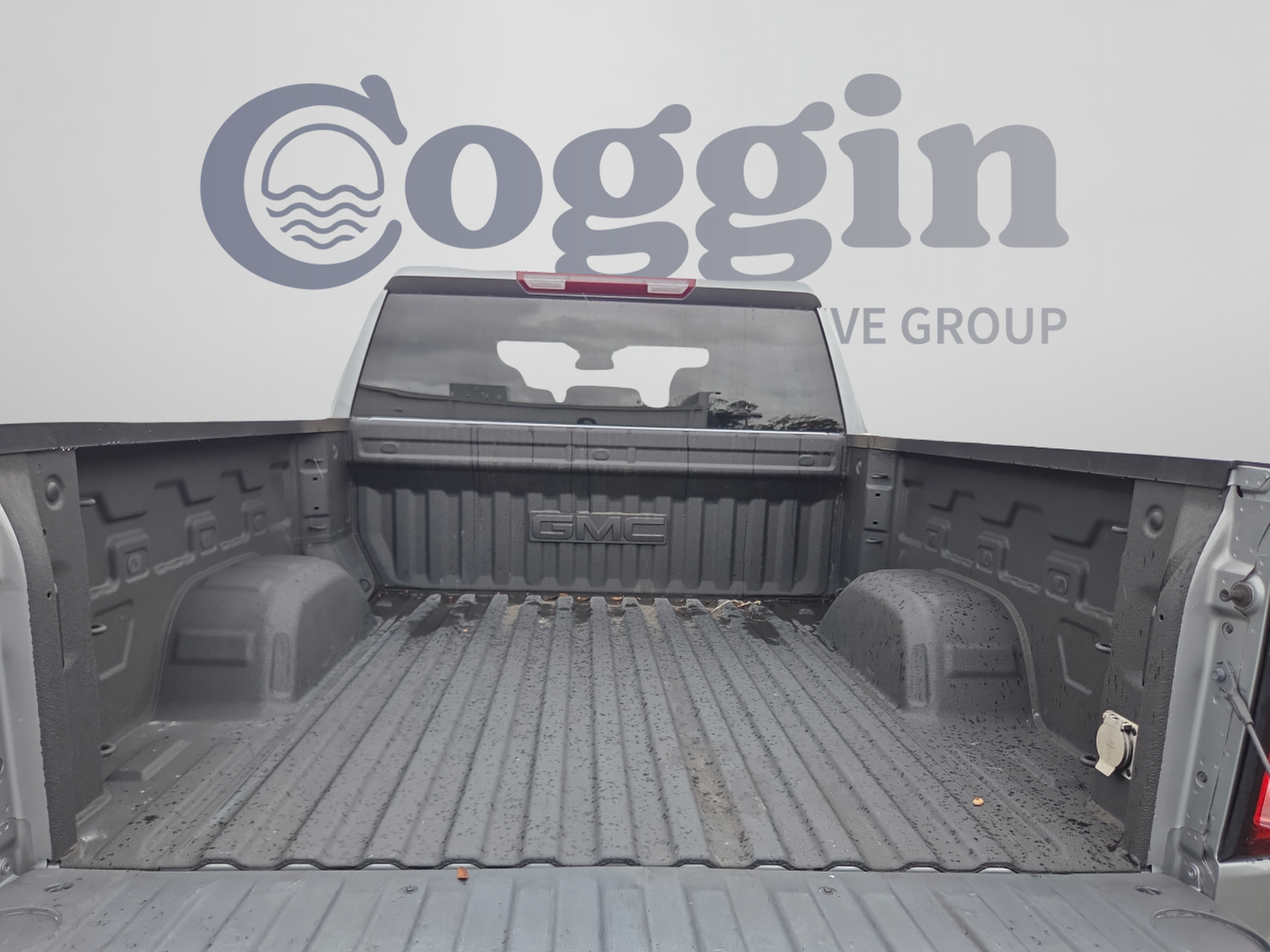 Used 2024 GMC Sierra 1500 Elevation AWD/4WD image 13