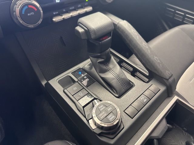 Certified 2025 Toyota Tacoma TRD Off-Road image 10