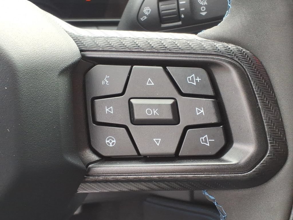 Used 2025 Ford Mustang Dark Horse RWD image 9