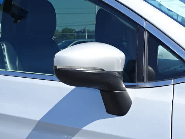 Used 2023 Chrysler Pacifica Touring-L FWD image 7