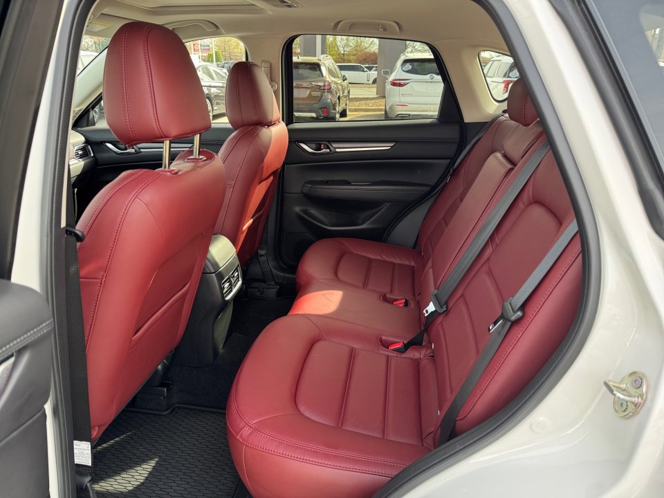 Certified 2025 MAZDA CX-5 Carbon Edition image 34