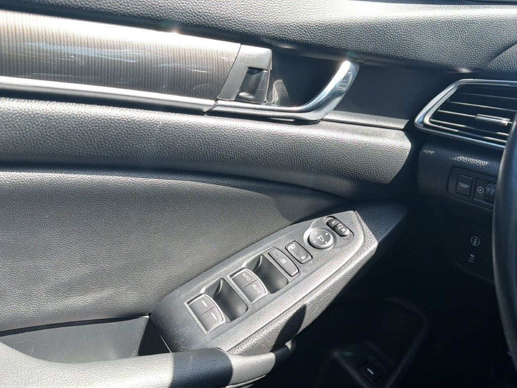 Used 2022 Honda Accord Sport image 29
