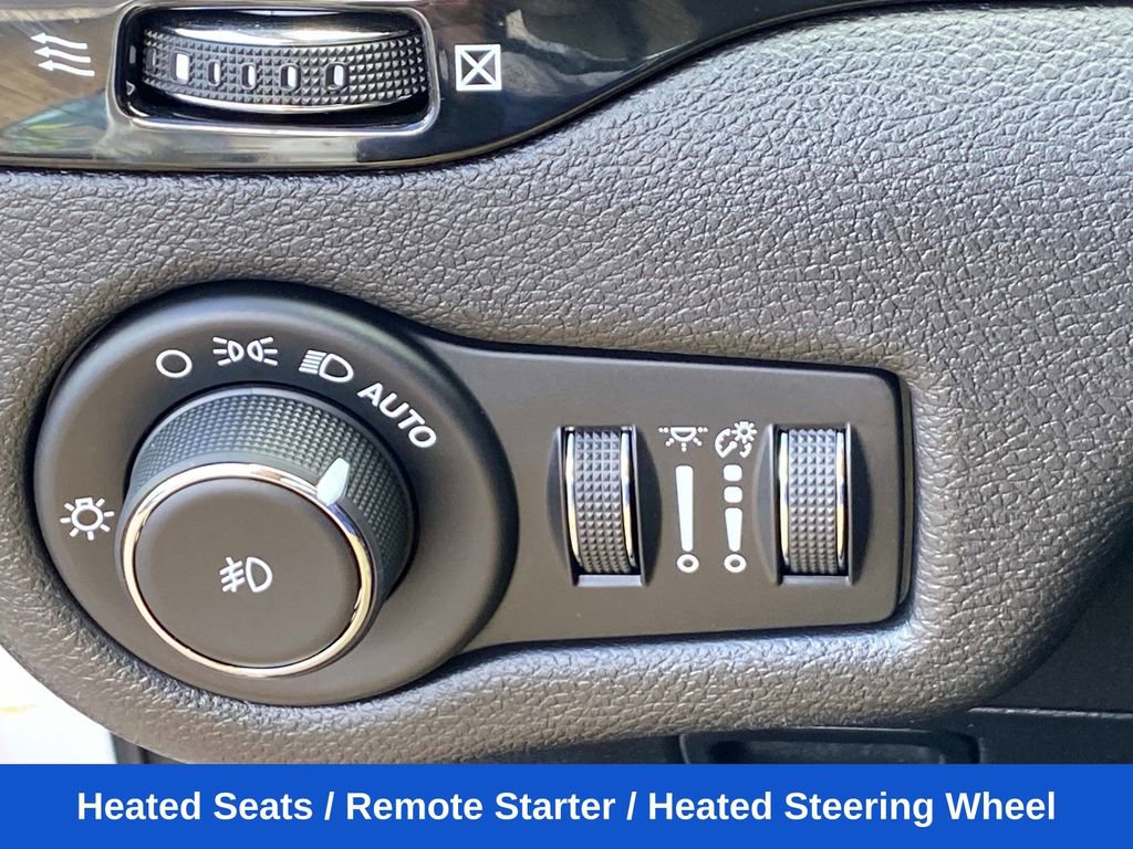Certified 2020 Jeep Cherokee Latitude Plus w/ Cold Weather Group AWD/4WD image 20