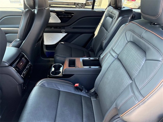 New 2025 Lincoln Aviator Black Label image 17