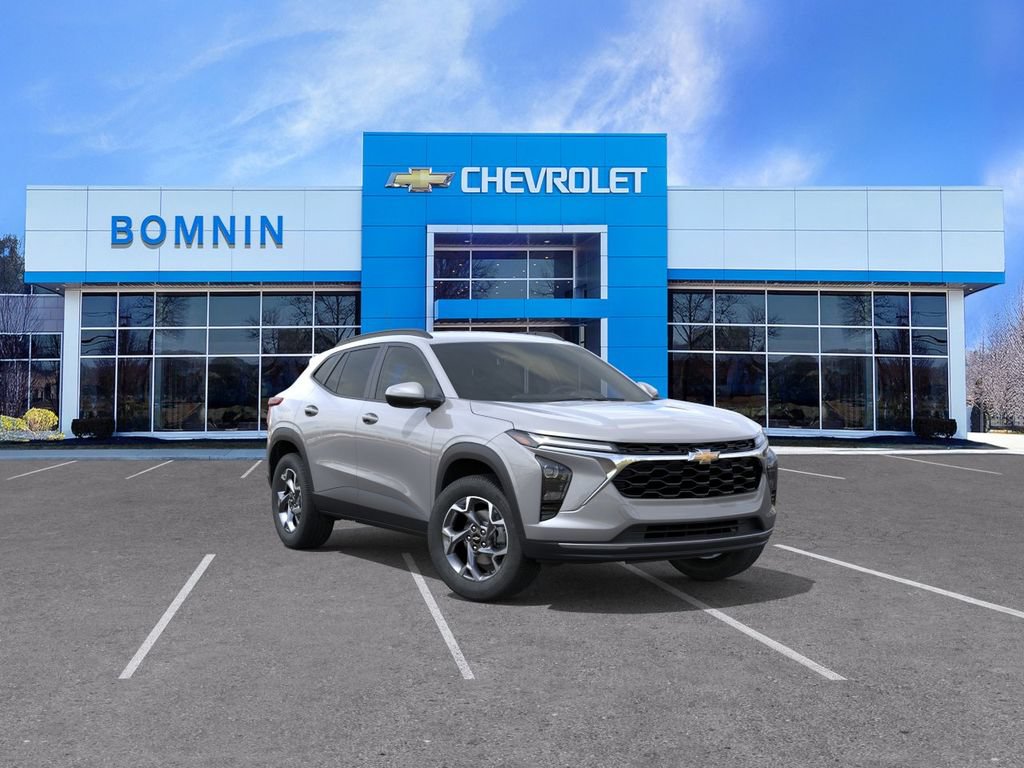 New 2026 Chevrolet Trax LT w/ LT Convenience Package FWD image 2