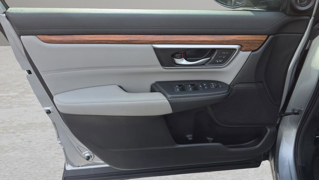 Used 2022 Honda CR-V Touring image 9