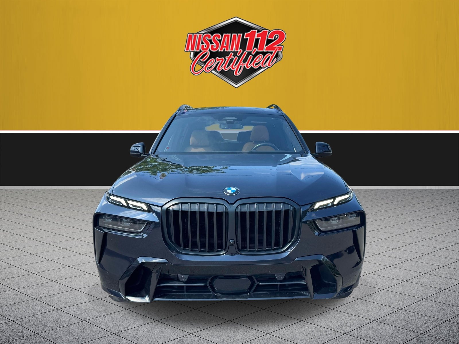 Used 2023 BMW X7 xDrive40i w/ M Sport Package AWD/4WD image 3