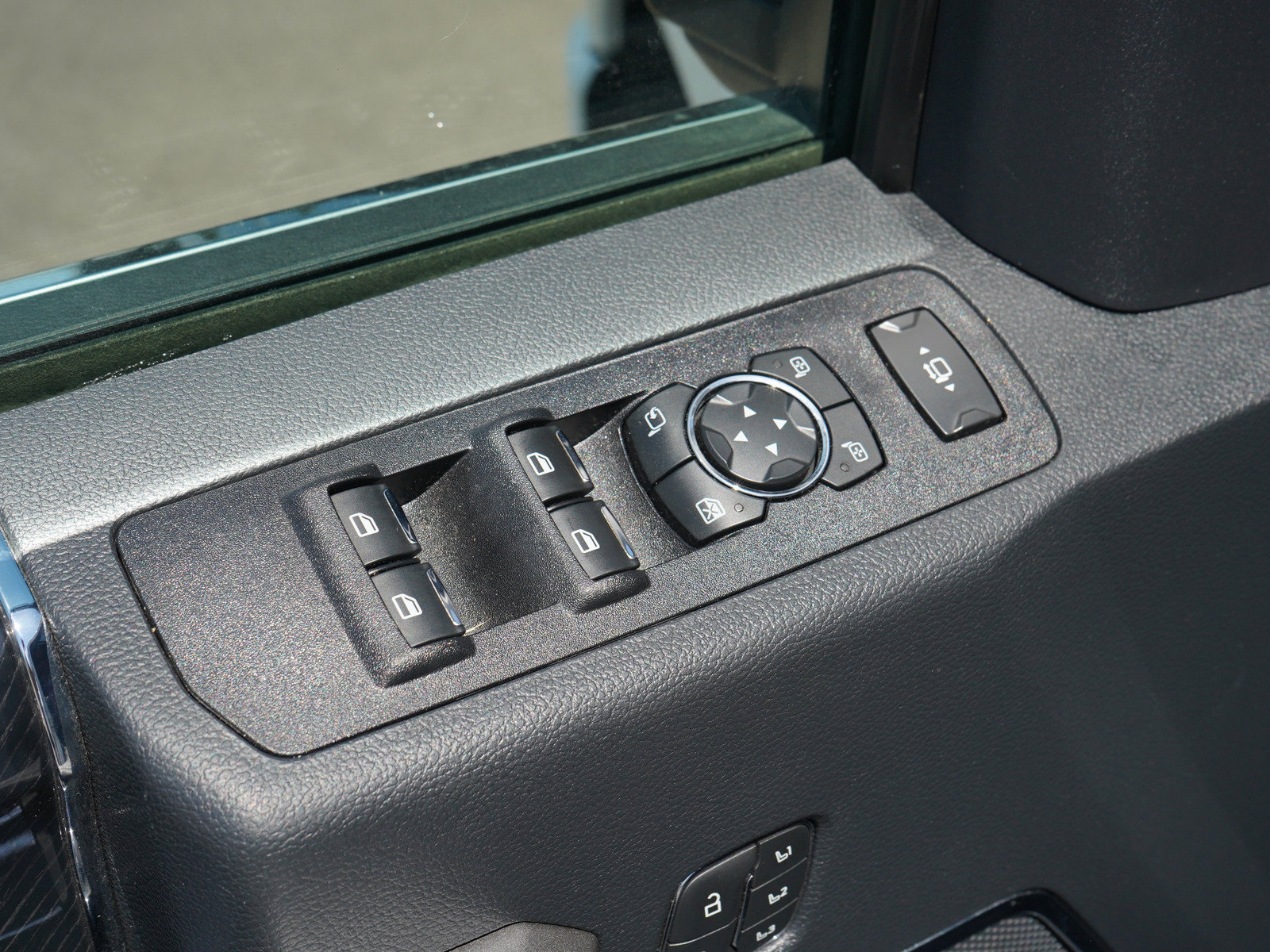 Used 2022 Ford F350 Platinum AWD/4WD image 20