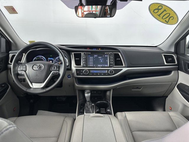 Used 2018 Toyota Highlander Limited Platinum image 11