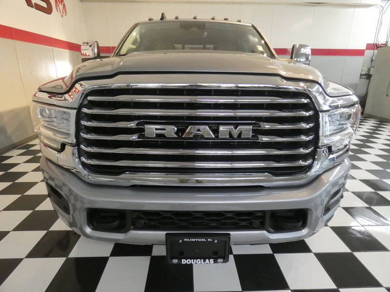 Used 2024 RAM 2500 Limited w/ Safety Group image 2
