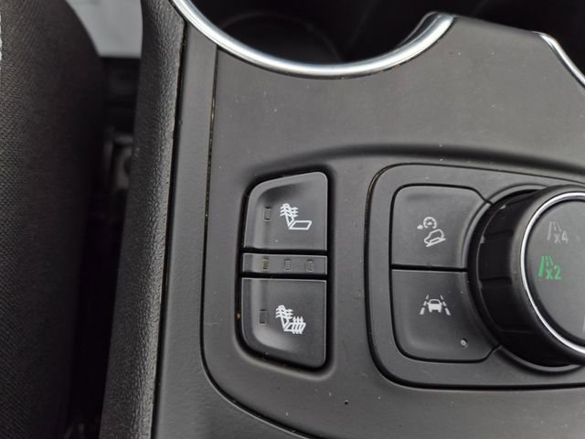 Used 2022 GMC Terrain SLT w/ Infotainment Package II AWD/4WD image 34