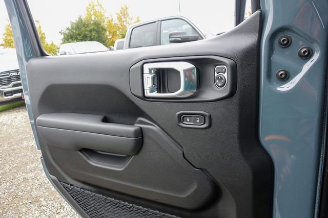 New 2026 Jeep Gladiator Sport image 14