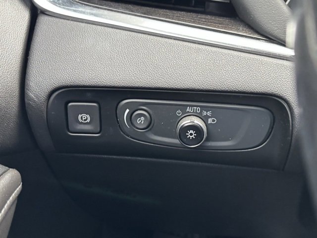 Used 2021 Buick Enclave Avenir w/ Avenir Technology Package image 16