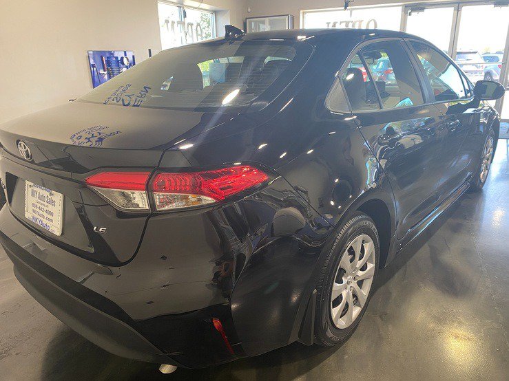Used 2026 Toyota Corolla LE FWD image 6